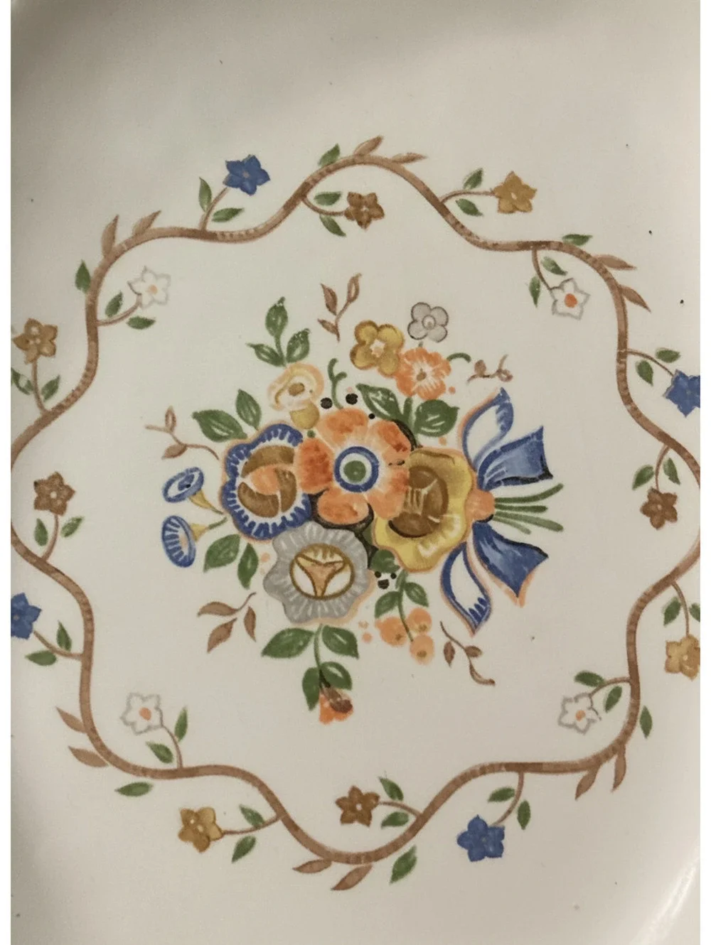 Universal-Cambridge Upico Ivory Oval Serving Platter with Floral Design